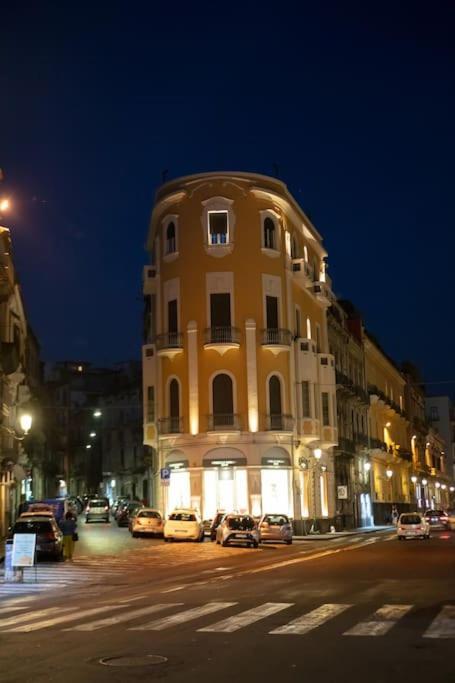 Palazzo Vitrano - Tourist Apartment Catânia Exterior foto